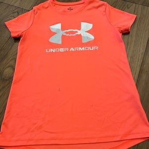 Under Armour Youth Medium Girls Coral Athletic Tee Shirt